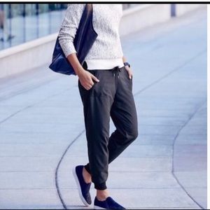 Athleta City Joggers size 6